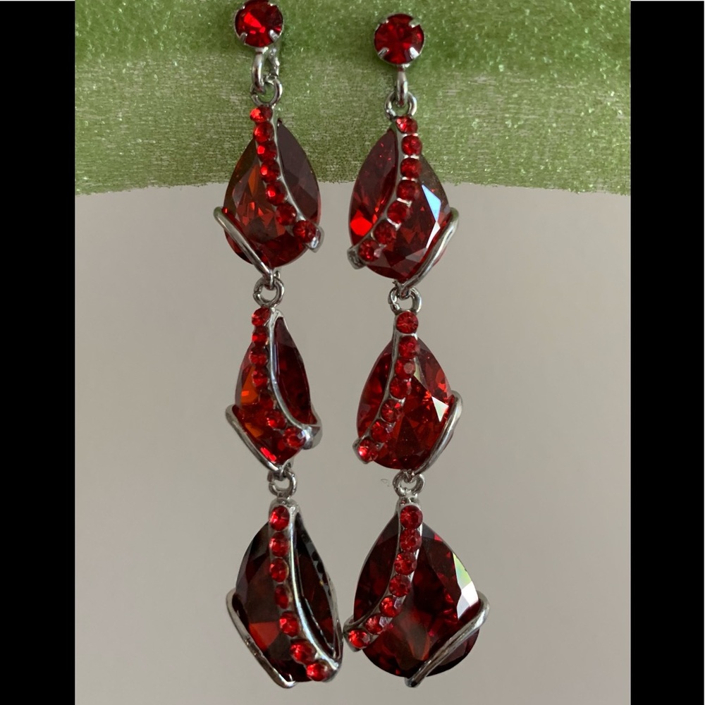 Silver color with red beaded dangle earrings NWOT